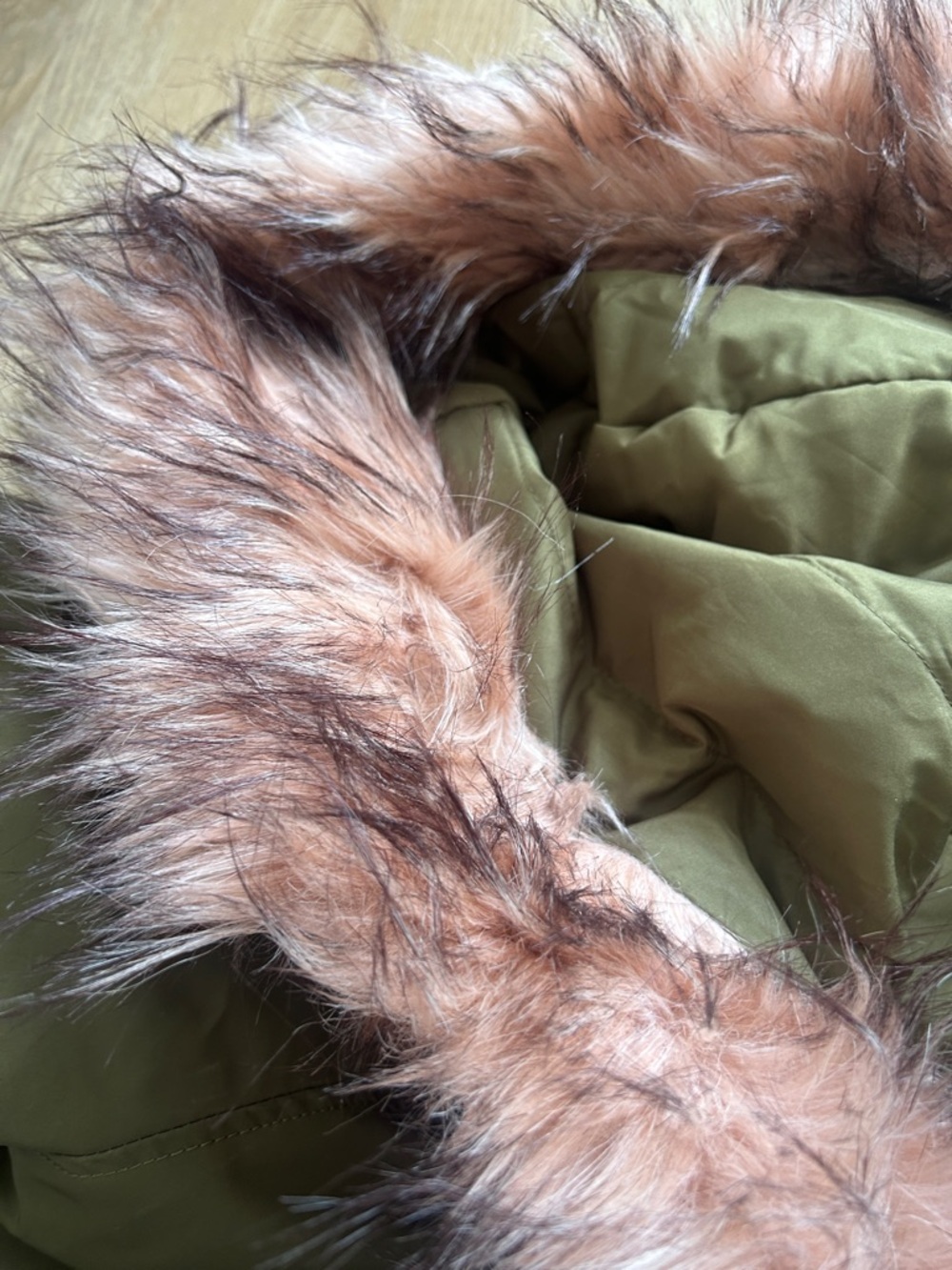 H&M Olive Green Puffer Parka with Pink Faux-Fur Hood - Picture 6 of 6